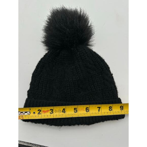 Monochromatic Fur Pom Cable Knit Black Beanie New Day target snow Winter HAT - Picture 3 of 7